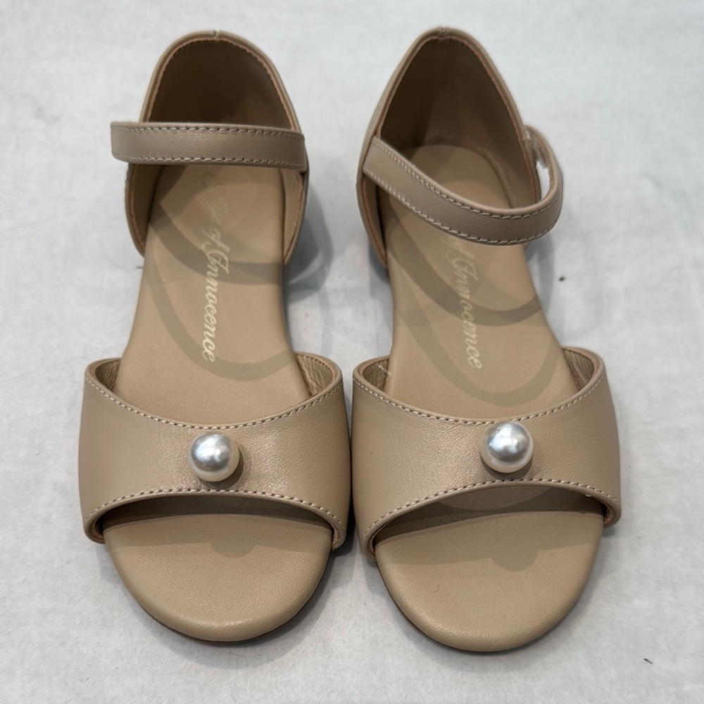 Girls Tan Sandals with Pearl Accent